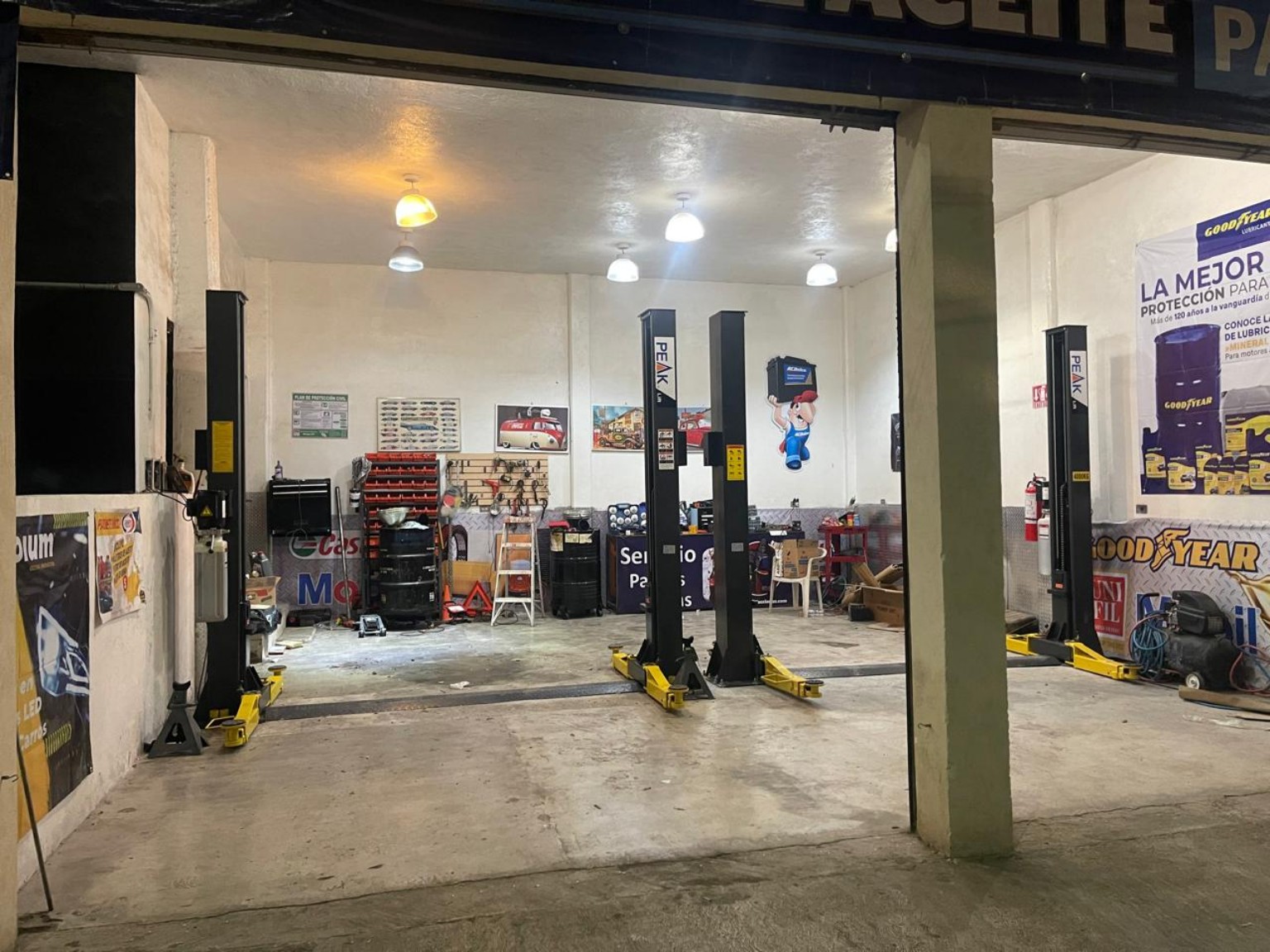 Fotografía 03 de las instalaciones de Márquez Garage en Saltillo